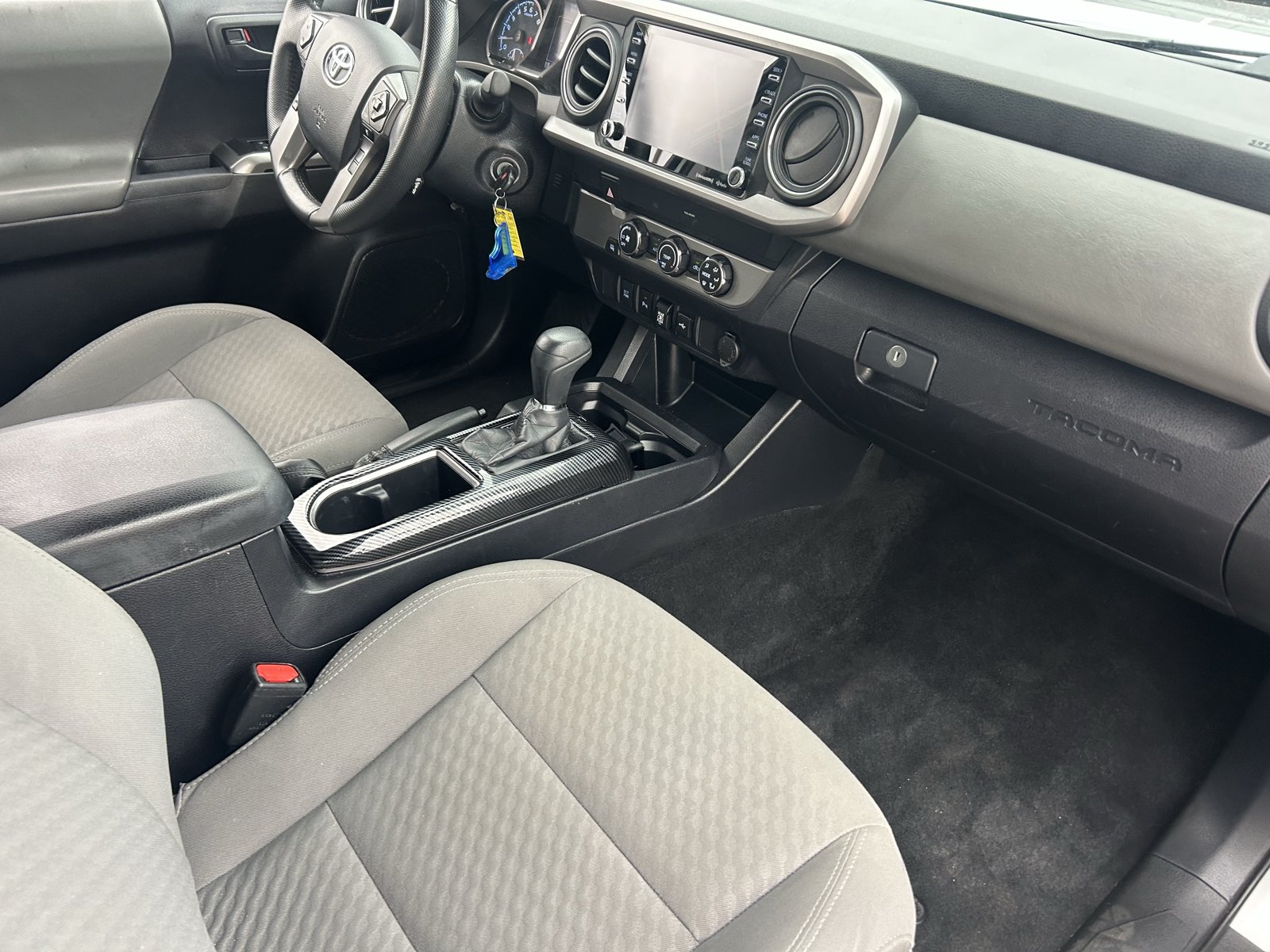 Used 2020 Toyota Tacoma SR5 RWD image 12