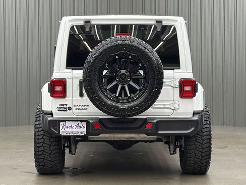 Used 2025 Jeep Wrangler Unlimited Sahara w/ Safety Group AWD/4WD image 4