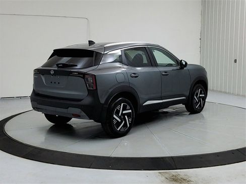 New 2026 Nissan Kicks SV w/ SV Premium Package image 7