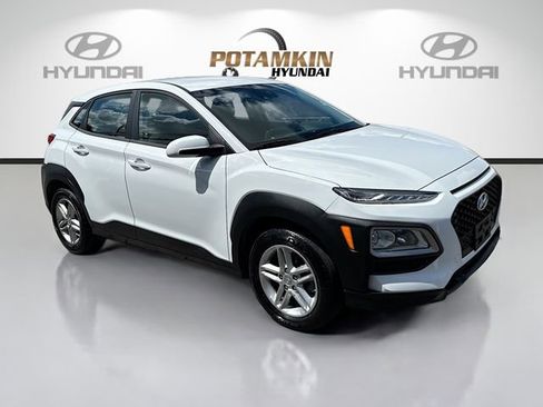 Used 2021 Hyundai Kona SE image 3