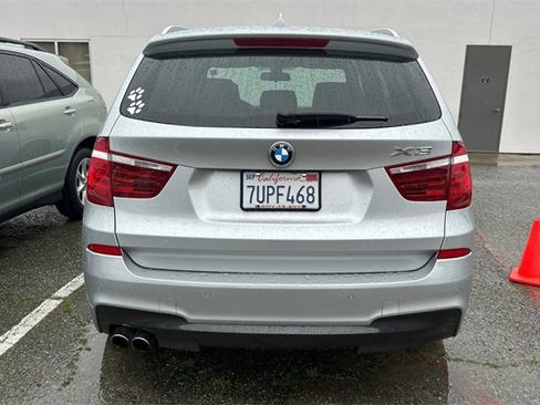 Used 2017 BMW X3 xDrive28i image 4