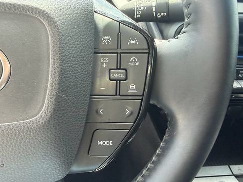 Used 2024 Toyota Prius XLE FWD image 23