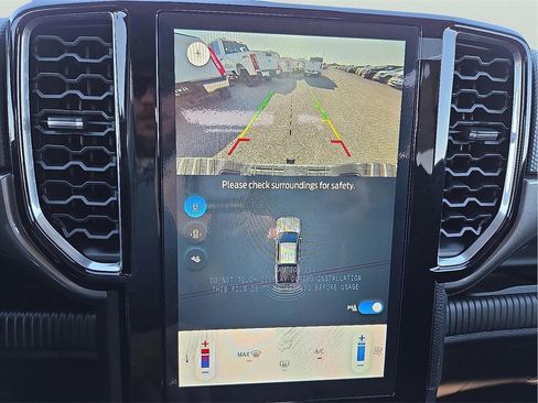 New 2025 Ford Ranger XLT w/ FX4 Off-Road Package image 13