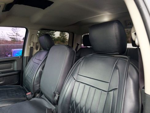 Used 2014 RAM 1500 Express w/ Black Ram 1500 Express Group image 22