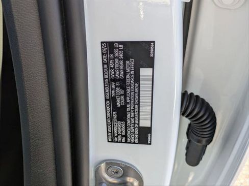 New 2026 Volvo XC40 B4 Plus w/ Climate Package image 15