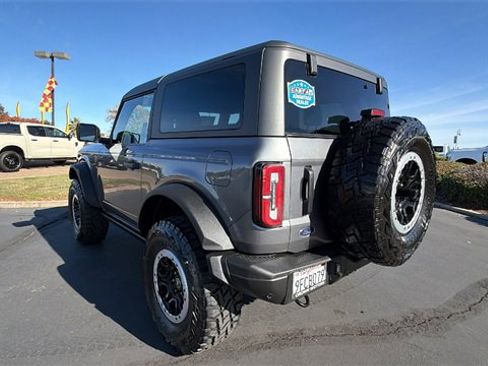 Used 2023 Ford Bronco Badlands image 6