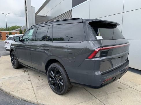 New 2026 Lincoln Navigator Black Label AWD/4WD image 3