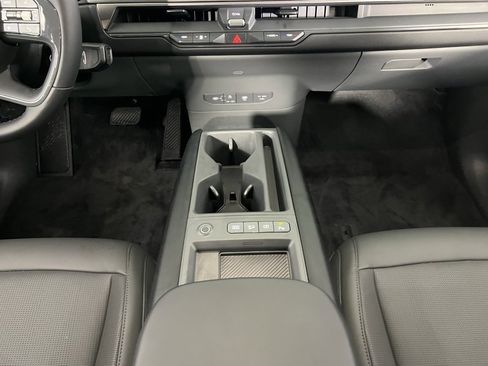 Used 2024 Kia EV9 Light Long Range image 16