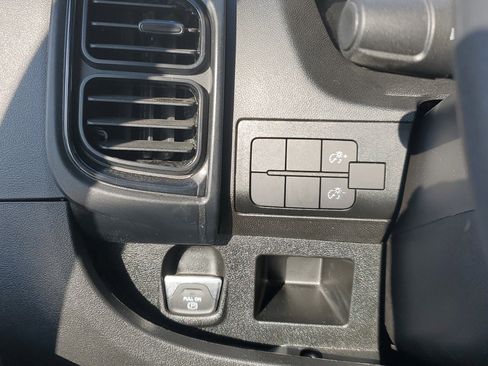 Used 2025 RAM ProMaster 2500 image 11