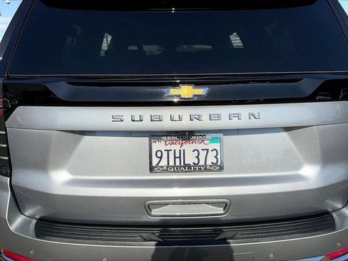 Certified 2025 Chevrolet Suburban LS AWD/4WD image 26