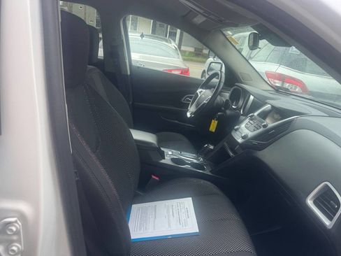 Used 2017 Chevrolet Equinox LT w/ Convenience Package AWD/4WD image 22
