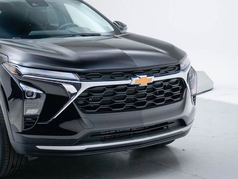 New 2026 Chevrolet Trax LT w/ LT Convenience Package image 11
