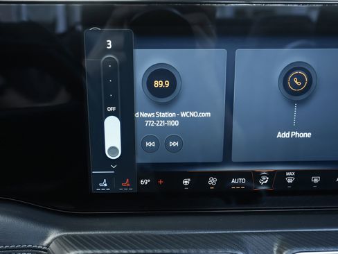 Used 2024 Ford Mustang Premium image 14