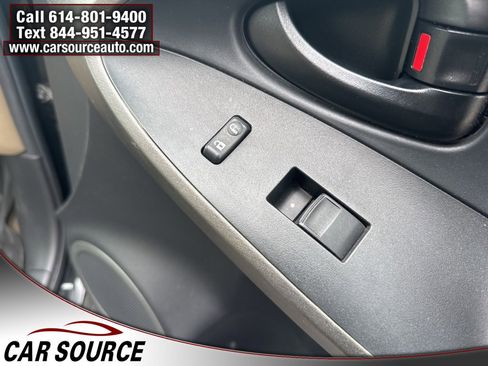 Used 2011 Toyota RAV4 4WD image 17