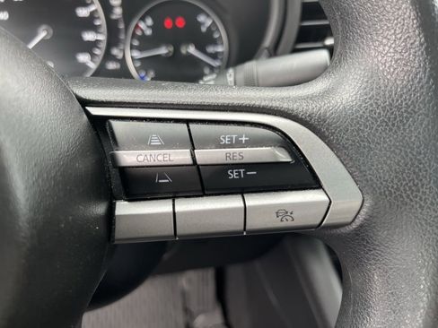 Used 2022 MAZDA MAZDA3 s image 12