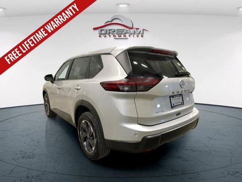 Used 2025 Nissan Rogue SV FWD image 5