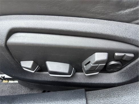 Used 2015 BMW M5 RWD image 30