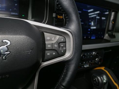 Used 2023 Ford Bronco Badlands w/ Sasquatch Package image 31