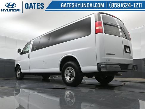 Used 2019 Chevrolet Express 3500 LT w/ LT Preferred Equipment Group RWD image 32