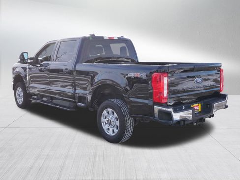 Used 2024 Ford F250 XLT image 5