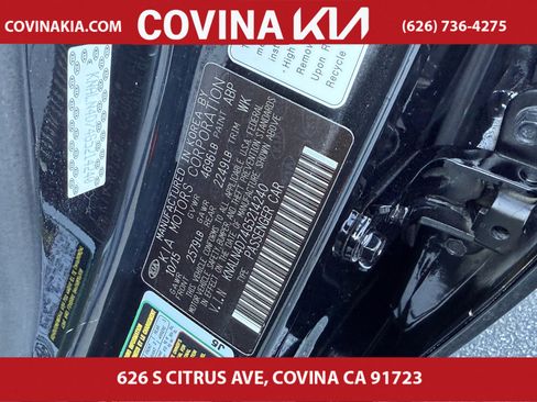 Used 2016 Kia Cadenza Premium image 35