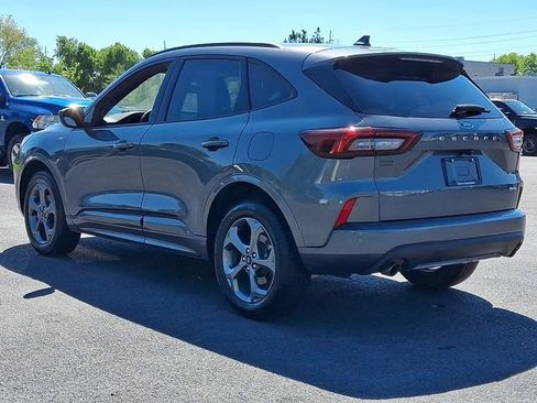 Used 2023 Ford Escape ST-Line AWD/4WD image 7
