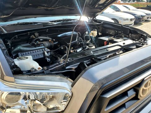 Used 2020 Toyota Tacoma SR w/ SR Convenience Package RWD image 41