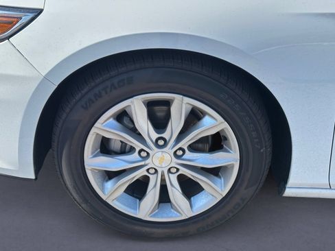 Used 2024 Chevrolet Malibu LT FWD image 5