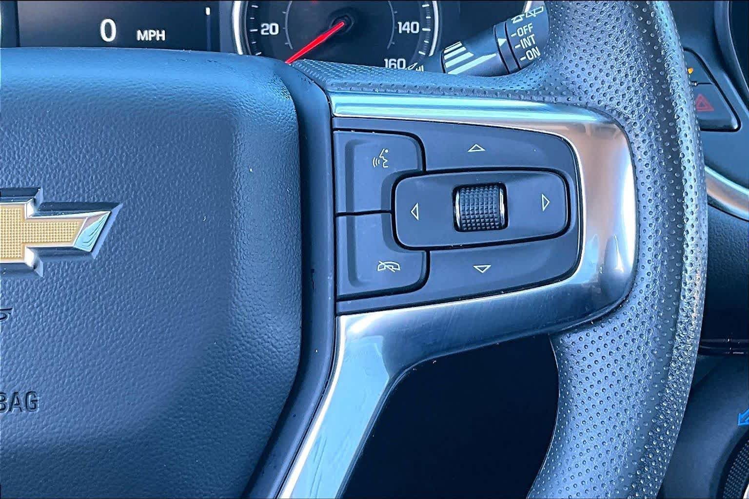 Used 2025 Chevrolet Blazer LT FWD image 21