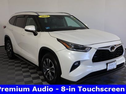 Used 2021 Toyota Highlander XLE