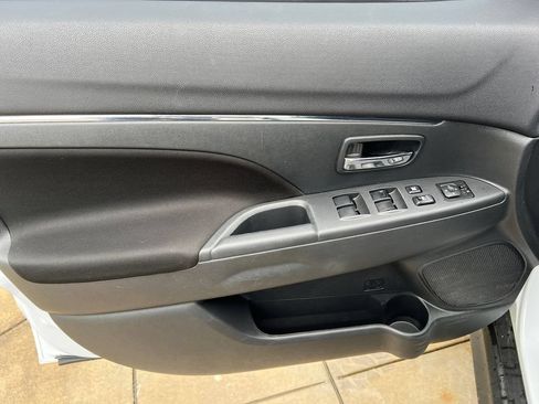 Used 2023 Mitsubishi Outlander Sport LE AWD/4WD image 16