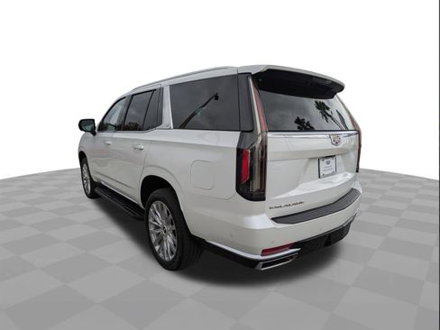 Certified 2023 Cadillac Escalade Premium Luxury image 6