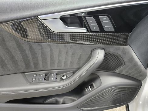 Used 2023 Audi S4 Premium Plus w/ Premium Plus Package image 8