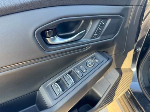 Used 2025 Honda Accord EX-L image 12