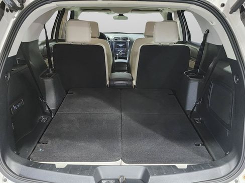 Used 2018 Ford Explorer Platinum AWD/4WD image 15