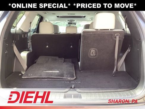 Certified 2025 Hyundai Palisade SEL AWD/4WD image 11