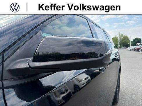 Used 2023 GMC Terrain AT4 AWD/4WD image 10