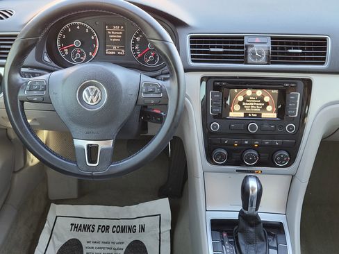 Used 2013 Volkswagen Passat 2.5 SE image 26