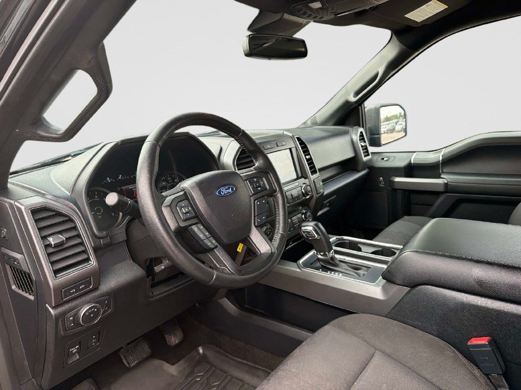 Used 2020 Ford F150 XLT w/ Equipment Group 302A Luxury AWD/4WD image 23