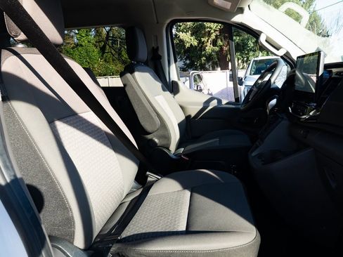 Used 2023 Ford Transit 350 XLT image 21