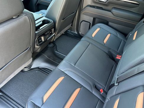 New 2026 GMC Sierra 2500 AT4 w/ AT4 Premium Plus Package AWD/4WD image 12