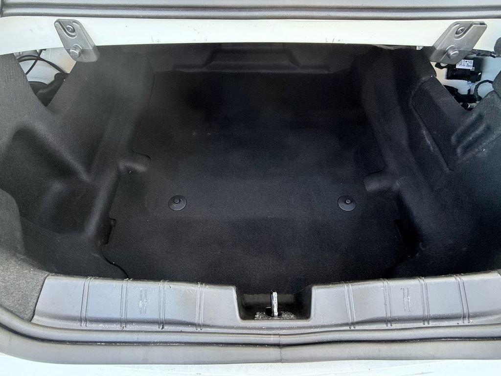 Used 2021 Chevrolet Camaro SS RWD image 12