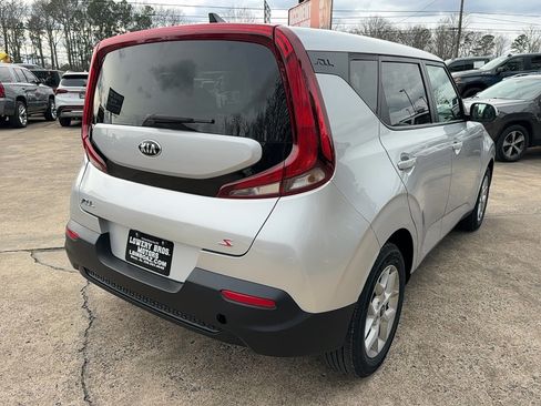 Used 2020 Kia Soul S FWD image 5