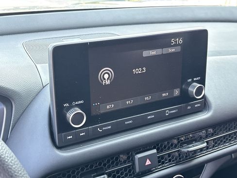 Used 2024 Honda HR-V LX image 12
