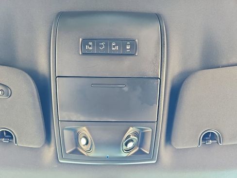Used 2019 Dodge Grand Caravan GT FWD image 31
