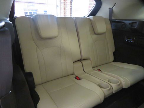 Used 2018 Lexus RX 350L FWD image 26