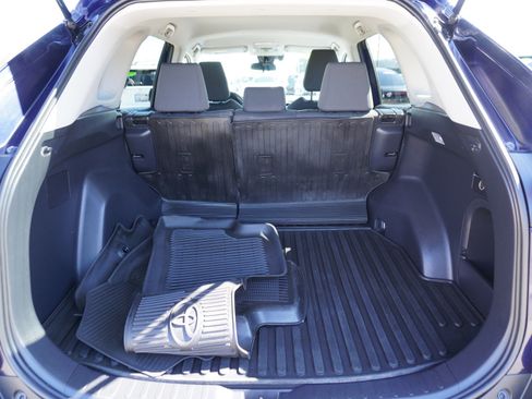 Used 2021 Toyota RAV4 XLE w/ XLE Grade Weather Package image 13