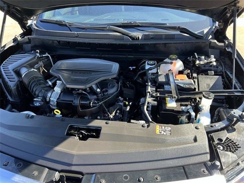 Certified 2023 Cadillac XT6 Premium Luxury image 9