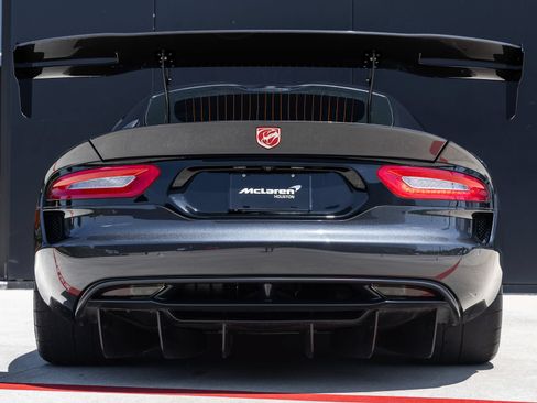 Used 2016 Dodge Viper ACR w/ Extreme Aero Package RWD image 9