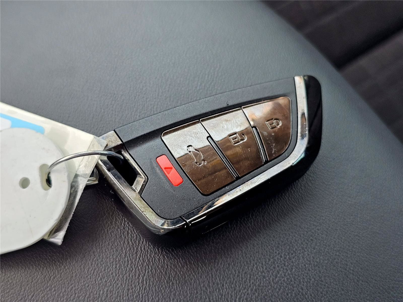Used 2025 Honda HR-V LX image 29